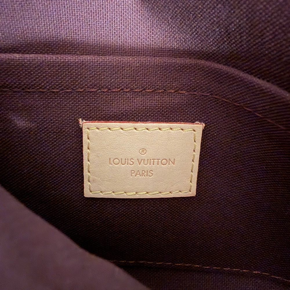 Authentic Louis Vuitton Monogram Favorite PM - Picture 8 of 16